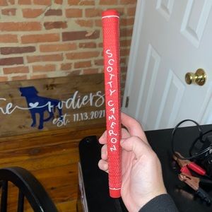 RARE SCOTTY CAMERON/TITLEIST DANCING RED FULL CORD PUTTER GRIP